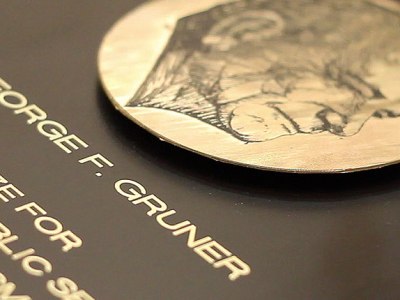 Fresnoland, Fresno Bee and Mariposa Gazette take top honors in Gruner journalism&nbsp;awards